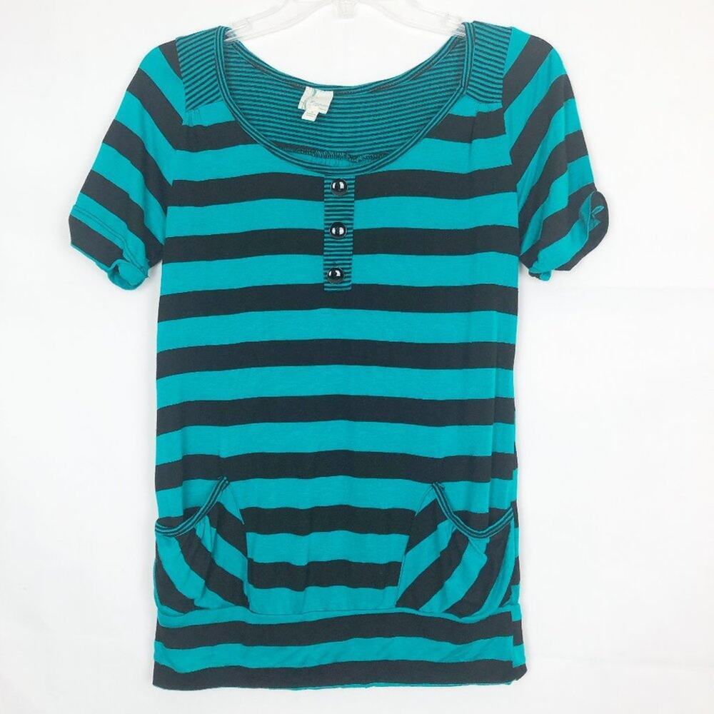 Zoah Juniors Top Medium Y2K 2000s Retro Preppy Relaxed Flowy Minimalist School